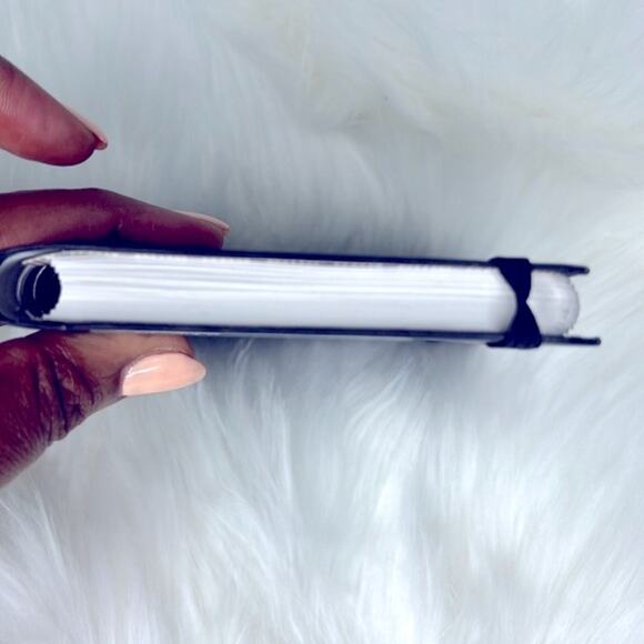 The Little Black Book of Wine - Picture 5 of 8